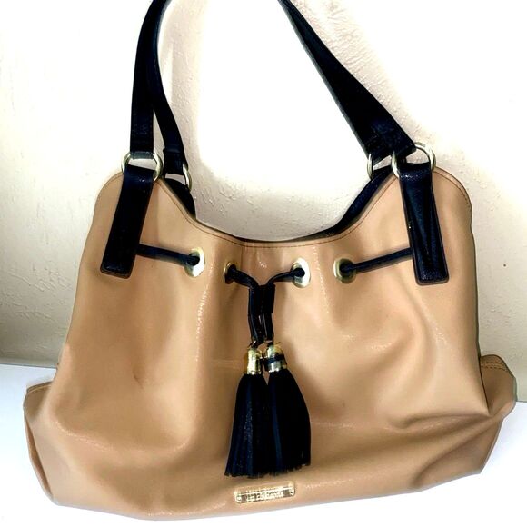 Liz Clairborne Leanne 4 Poster Shoulder Bag Tan and Black - Picture 1 of 12